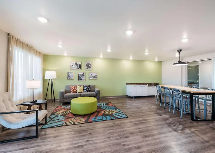 Woodspring Tucson-south